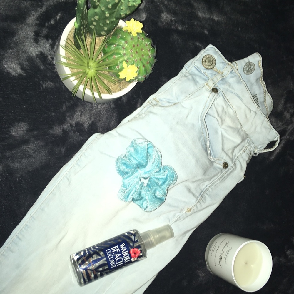 Light Skinny Jeans